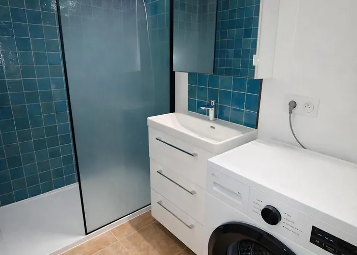 - 8 Personnes - Solea 3 - Vue * Serra-di-Ferro (Corsica)